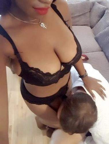 Maitresse sara jolie sucre jolie bébé jeune black cherche son ange gardien adopte moi