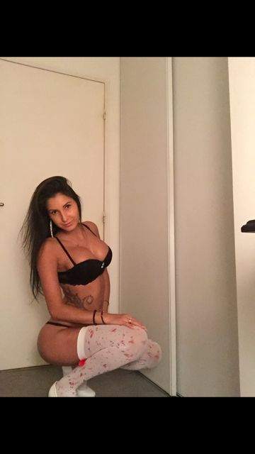 Carmen belle femme sexy et douce