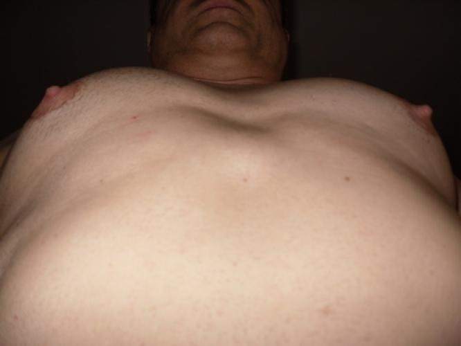 **escort sexuel gay paris reçoit hommes + de 60 ans & heteros curieux**