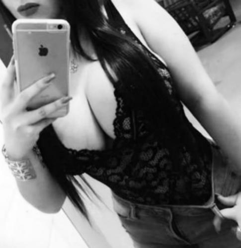 Lora 22 ans escorte image 2