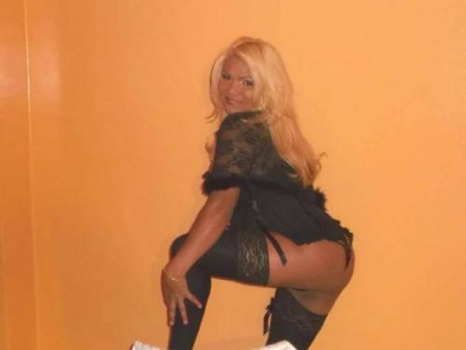 Katia belle trans 24h24h sur drancy