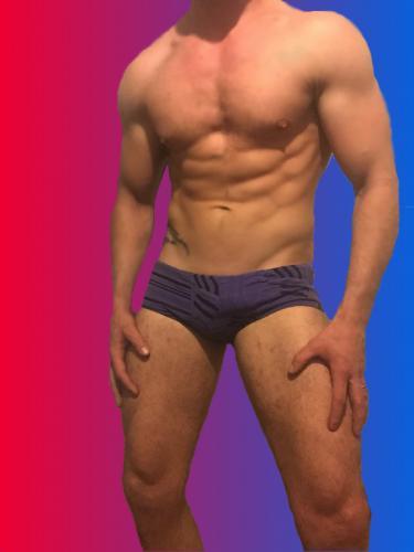 Steve homme bisexuel musclé à paris 5ème 06 66 33 00 55