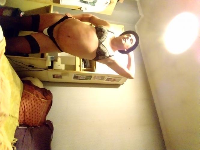 Melissa-italienne trav-sexy coquine et gourmande