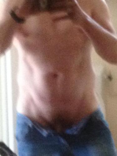 Bel h 42 ans escort-boy