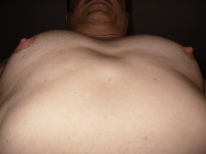 Escort masseur gay chaud paris , sexe 17cm dispo pour h hétéros*bi 06.76.40.82.84 image 2