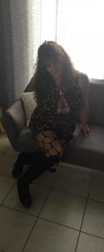 Douce ornella femme mature gros seins