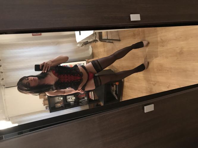 Amanda travestie androgyne a paris 20 eme image 2