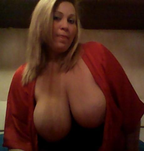 Danny tres jolie coquine pulpeuse au 7 eme 0647853713