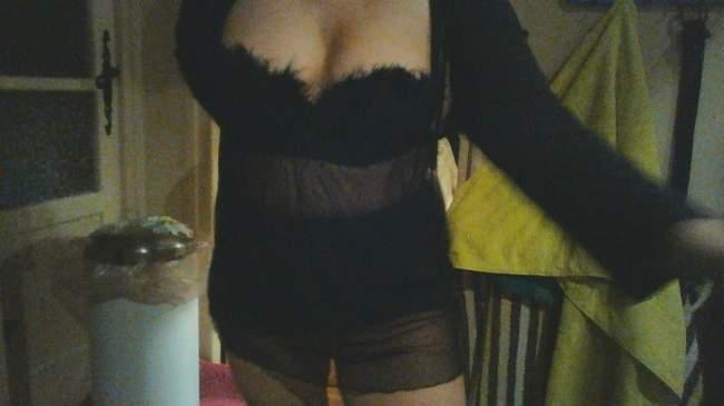 Nouvelle escorte sur lille massage metisse pulpeuse de 42 ans yeux vert