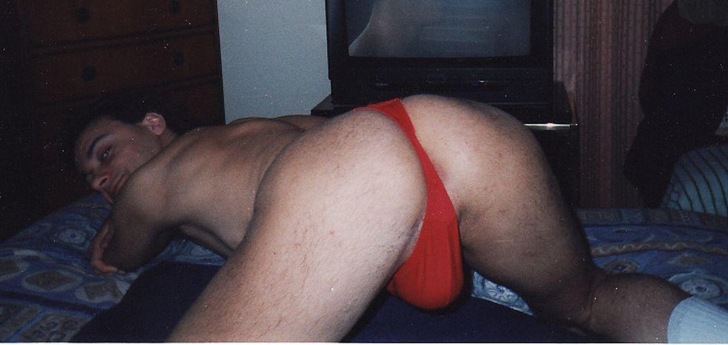 Masseur - escort gay pour hommes mûrs - domination - *