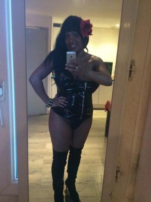 Trans naomi bien montrer sexy biem menbrer 0620307963 image 2