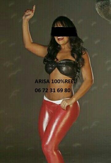 Arisa belle femme indienne dans paris 17eme