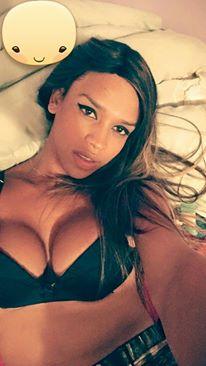 Carla belle trans a pt de clichy image 3