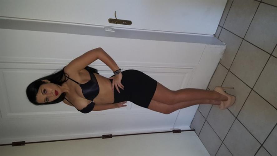 Sabrina,torride brune italienne pour vous a paris13eme!!! image 5