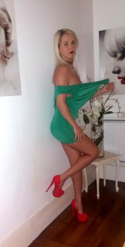 Jolie rencontre avec une sensuelle blonde!!! image 2