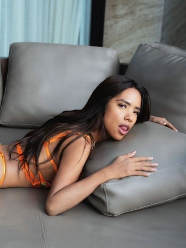 Escort trans Aleyda Guzman à Clermont-Ferrand