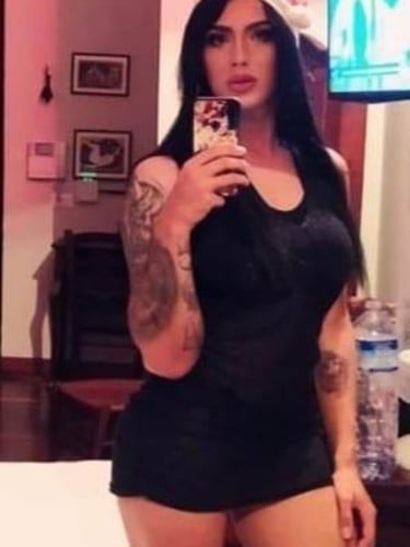 Escort trans Nadia à Paris