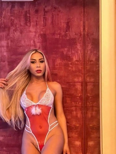 Escort trans Sabrina Mazi à Paris