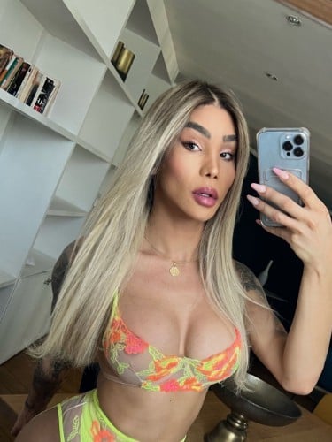 Escort trans Kalliny Nomura à Bordeaux