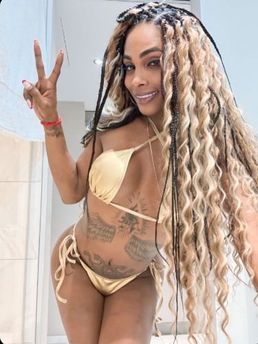 Escort trans Adhara foxx à Valence