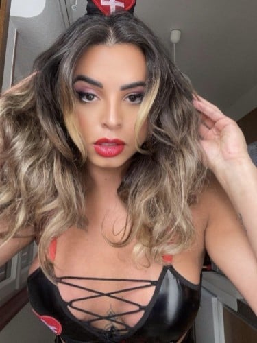 Escort trans Ts Franceska Petrovicky à Clermont-Ferrand