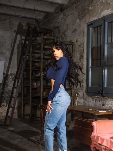 Escort trans Zoe Black à Bastia