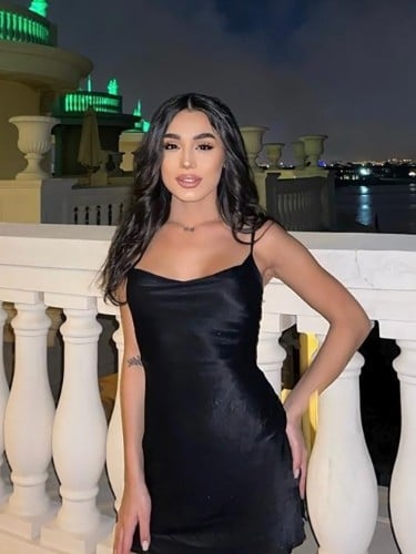 Escort trans Courtney à Le Mans