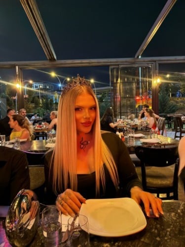 Escort trans Lenora Online à Brest