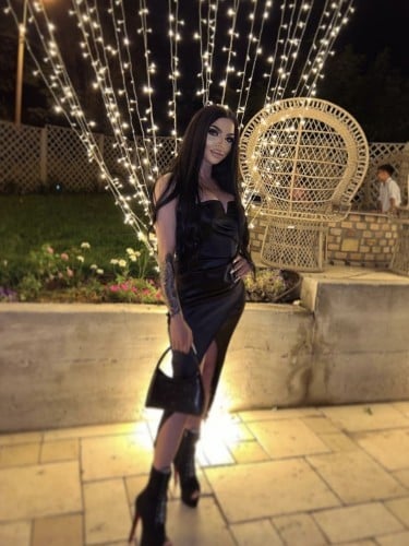 Escort trans NaomiRedGirl à Orléans