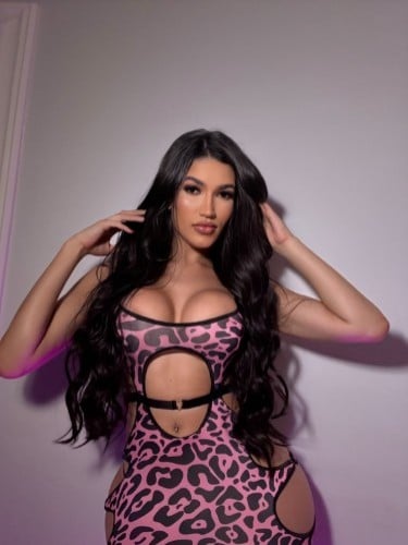Escort trans Brenna à Paris