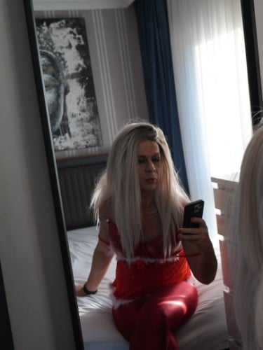 Escort trans CdSebnem à La Rochelle