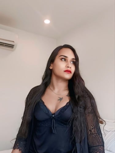 Escort trans Shila bose à Saint-Étienne