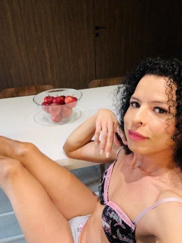Escort trans Sasha Ferrari à Bordeaux