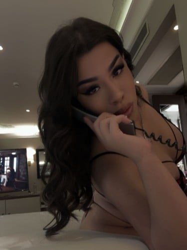 Escort trans Dinara à Villeurbanne